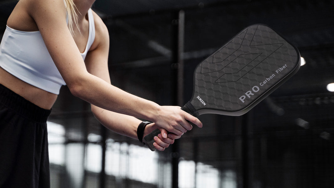 How to Hold a Pickleball Paddle ?